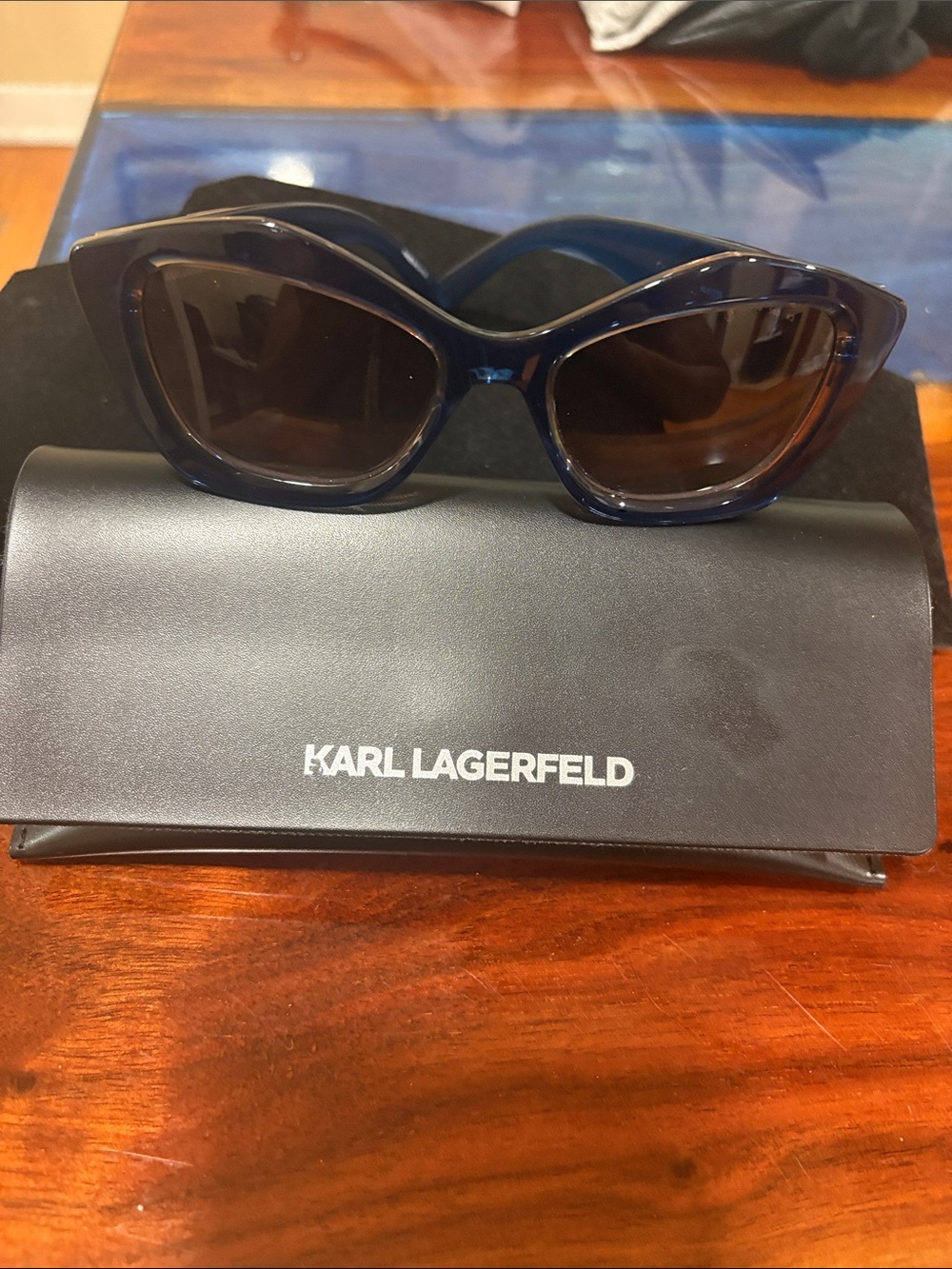 Karl Lagerfeld Navy Blue Cat-Eye Sunglasses with Dark Lenses